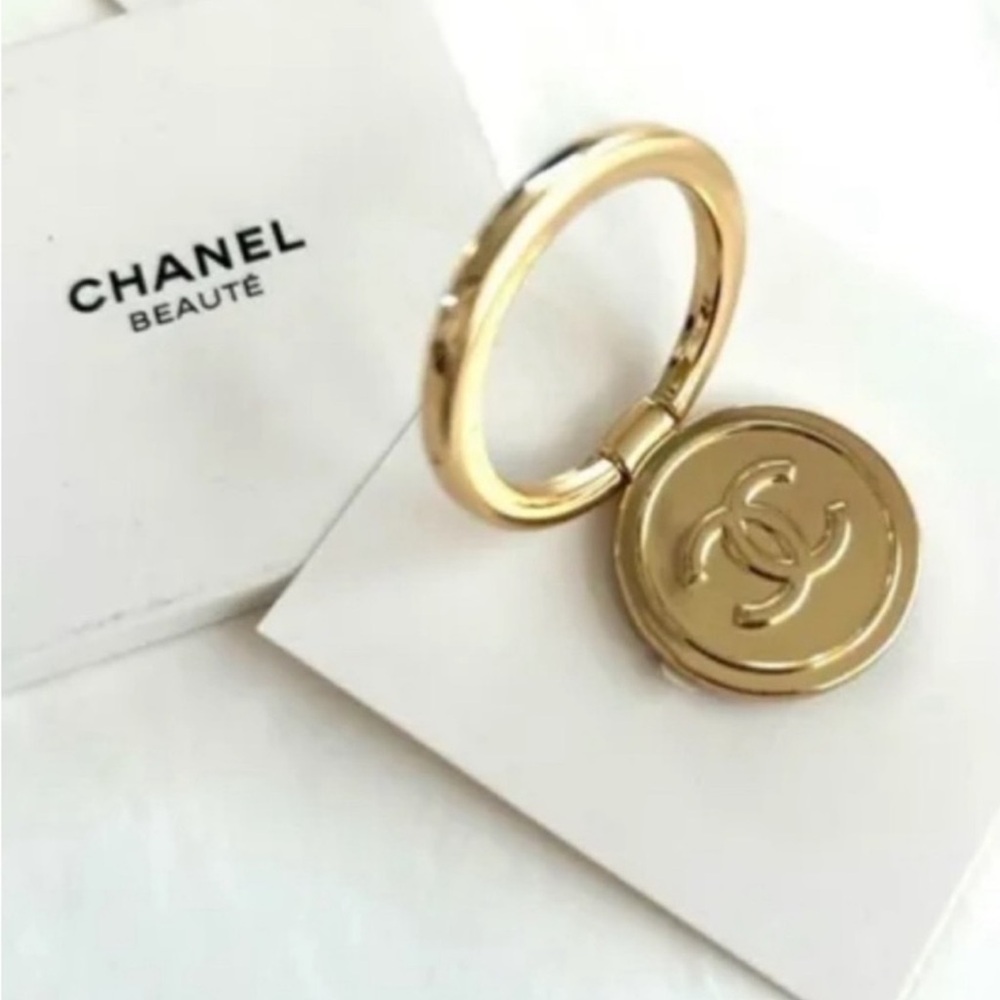 👑 CHANEL BEAUTY PHONE RING 👑 NWT 👑